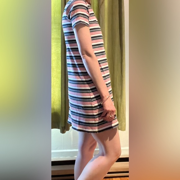 Small dress - Picture 7 of 7